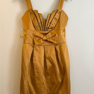 Gold Structured Cocktail Dress w/ Bow Detail | Size Medium